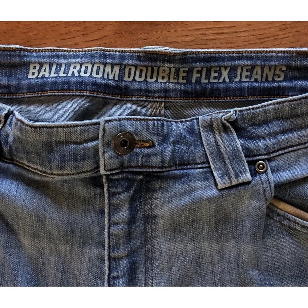 Duluth Trading Co Flex Ballroom Jeans Blue Denim Mens 40x34 New No Tag Lite Wash